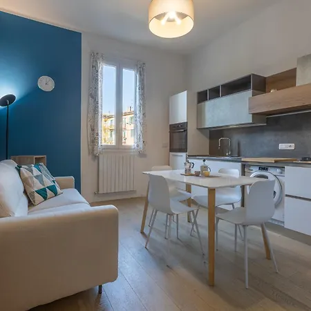 Guesthost - Sant'orsola Stylish Апартаменты